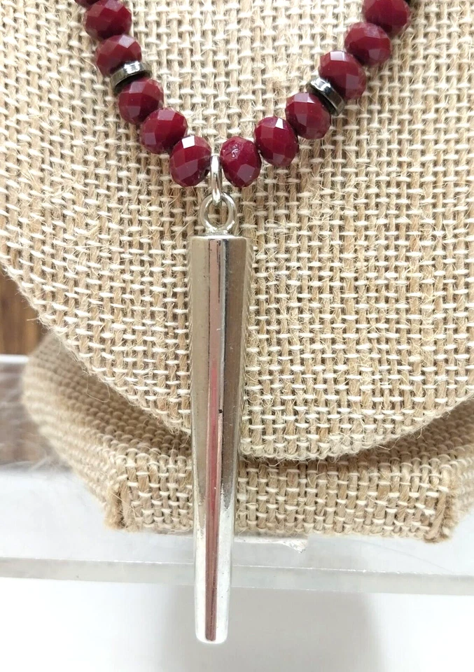 Jessica Simpson Plata Vidrio Rojo Sangre Cuentas Metal Pico Colgante Collar Gótico Foto 2 de 4