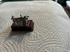 1/12th Scale Sewing Machine With Opening Drawer