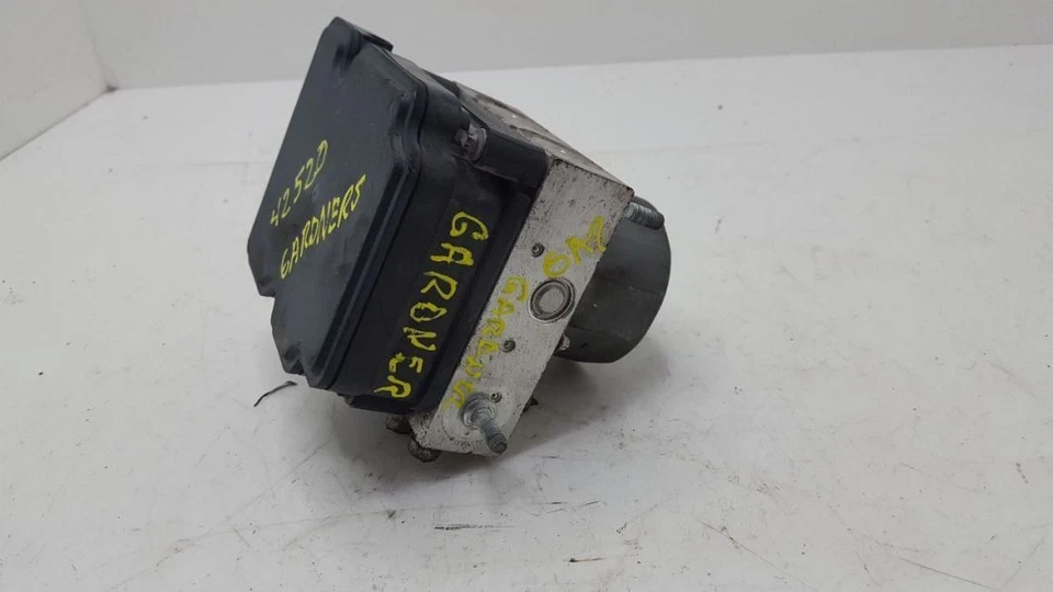 Anti-Lock Brake Part Pump Assembly ID 27596-CA012 Fits 13-16 SCION FR-S 536997 - Image 4 of 4