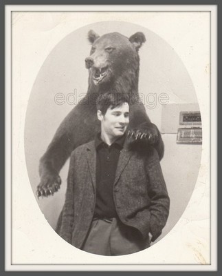 Big bear Beast Taxidermy Scared boy guy Trick Joke Emotion Russian arcade photo