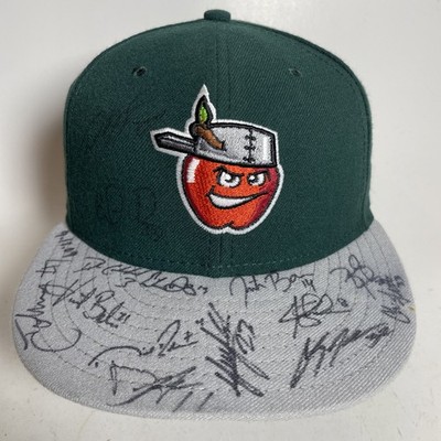 Fort Wayne Tin Caps Hat Cap Minor League New Era 59Fifty Fitted Size 7 Signed
