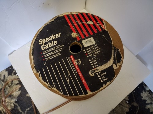 Monster Cable Lautsprecherkabel 500 Fuß Spindel (ca. 250 Fuß links)
