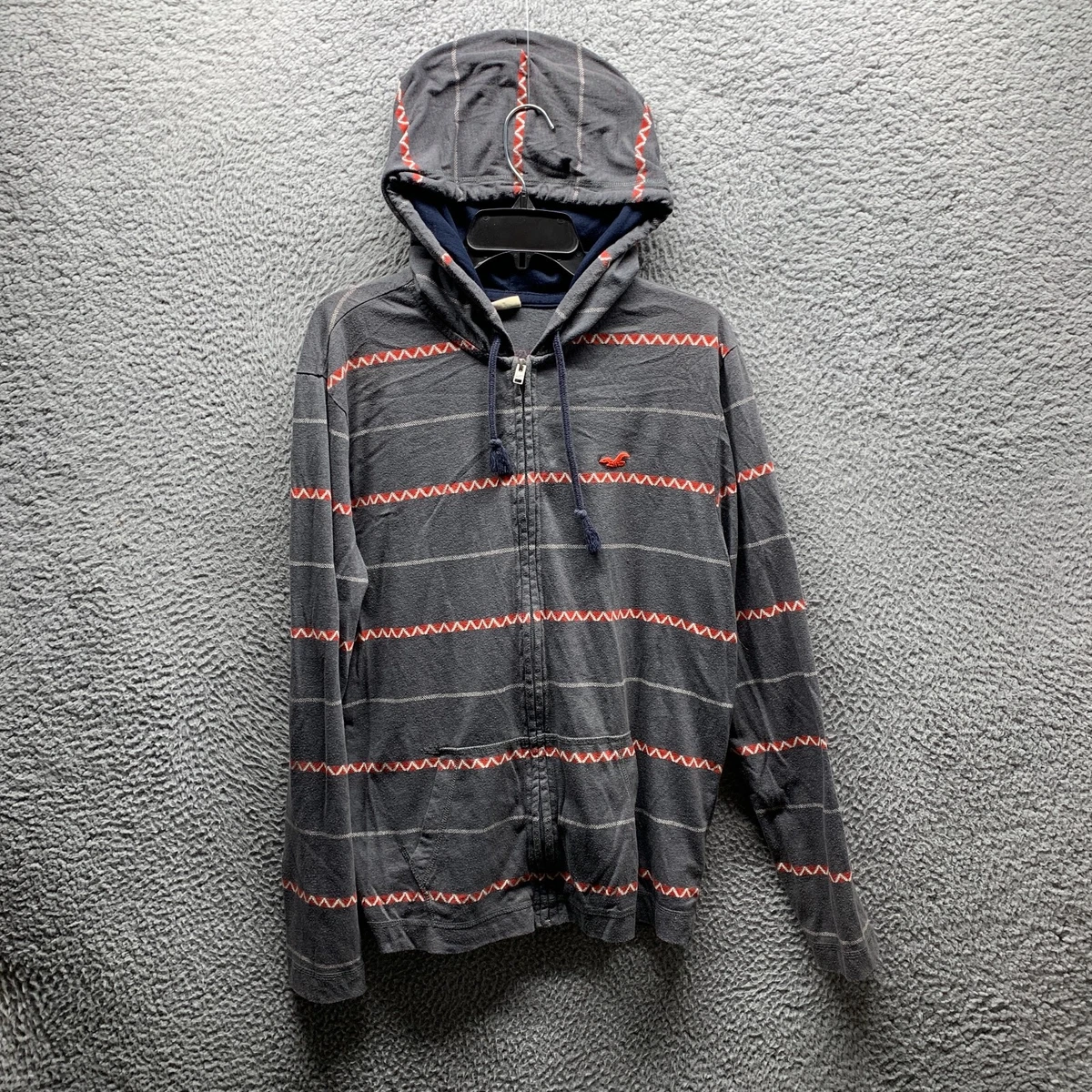 Hollister shirt hoodie deals