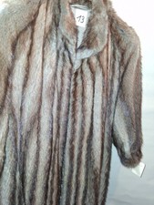 Mantel Damen 42/44 Echt  Pelz /Nerz- Bisam ausgelassen/sehr Flauschick