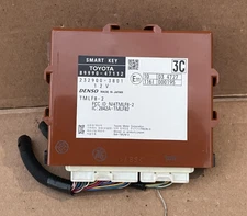 2016 TOYOTA PRIUS V SMART KEY CONTROL MODULE OEM 89990-47112