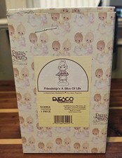 Precious Moments Figurins "Friendship's a Slice of Life" 634964 by Enesco W/Box