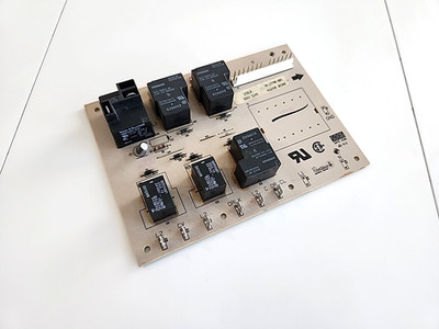 Genuine OEM Dacor Oven Control Relay Board | 82994 | DE81-04994A - Tested