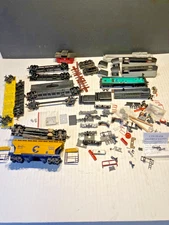 HO SCALE ASSORTED LOCOMOTIVE and FREIGHT CAR PARTS LOT