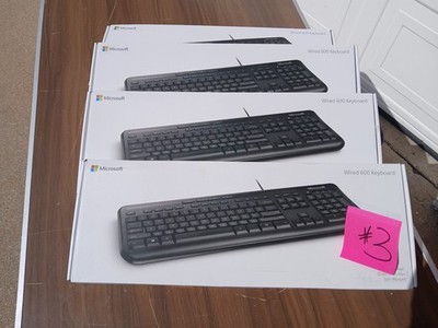 Microsoft Wired 600 Keyboard Black Model 1576 ANB-00001 Lot #3 of 4 - NEW!