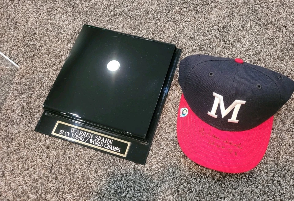Warren Spahn Autographed Milwaukee Braves Hat COA MLB with Display Case RARE HOF - Image 3 of 4