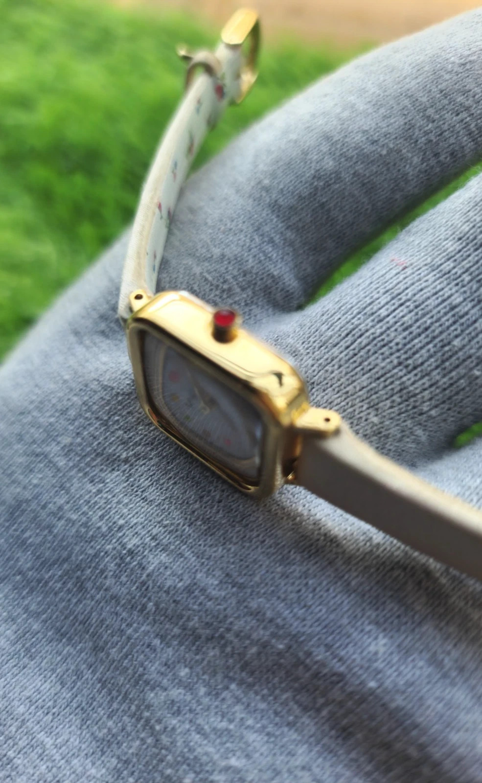 CITIZEN wicca × LADUREE solar Watch Limited White… - image 8