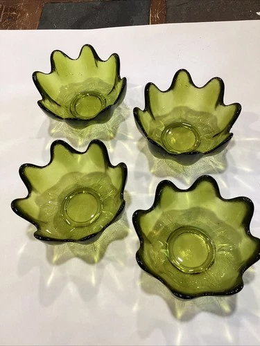 Vintage Blenko Glass Green Lotus Petal Dish 5.5 Inch Set of 4