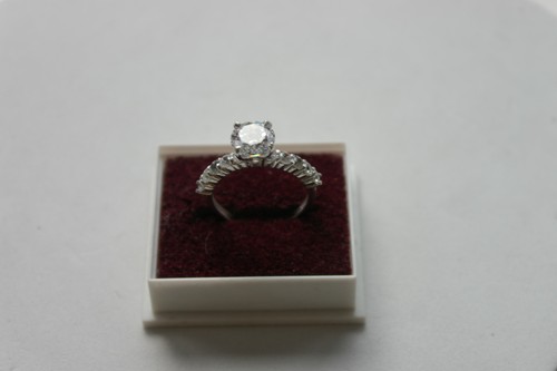 Bonito 14 Quilates Oro Blanco Anillo 1.7G 3.7 Quilate Solitario Diamante Talla N - Imagen 5 de 12