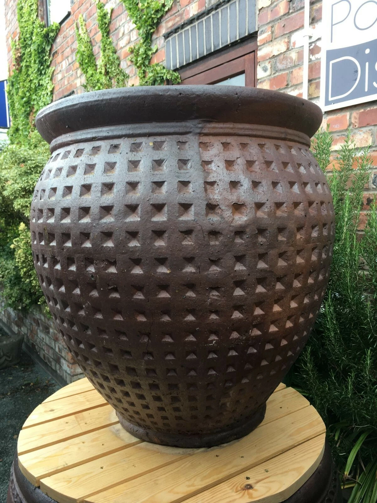 Small Dimple Vase Pot / Planter Pot Frost Proof D28cm x H30cm