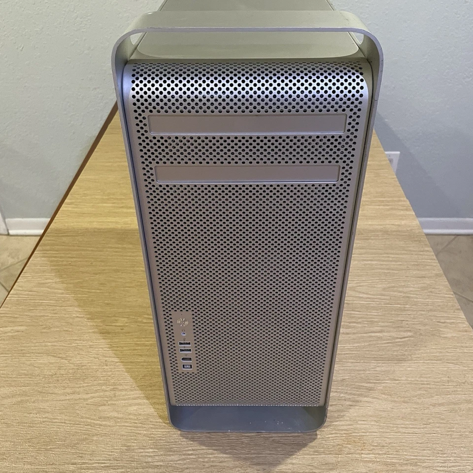 Apple Mac Pro 1,1 (2006) A1186 2x Intel Xeon Dual Core 3.0 GHz -READ - Image 3 of 4