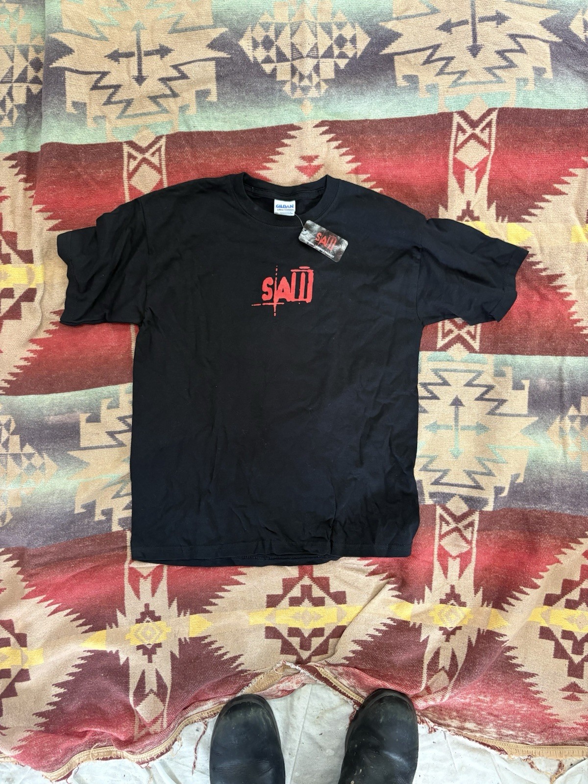 SAW 2004 Horror NWT DeadStock Promo Vintage Shirt Official Small / medium  Rare image 3