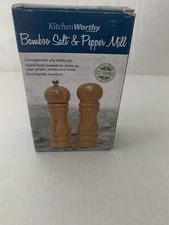 Set of 2 Bamboo Pepper Mill and Salt Shaker Set Multi-purpose Cruet Tool 5 1/2”