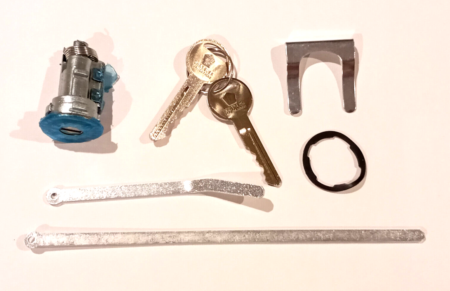 Mopar 1966 - 1972 Trunk / Boot lock & matching keys set Dodge Chrysler Plymouth