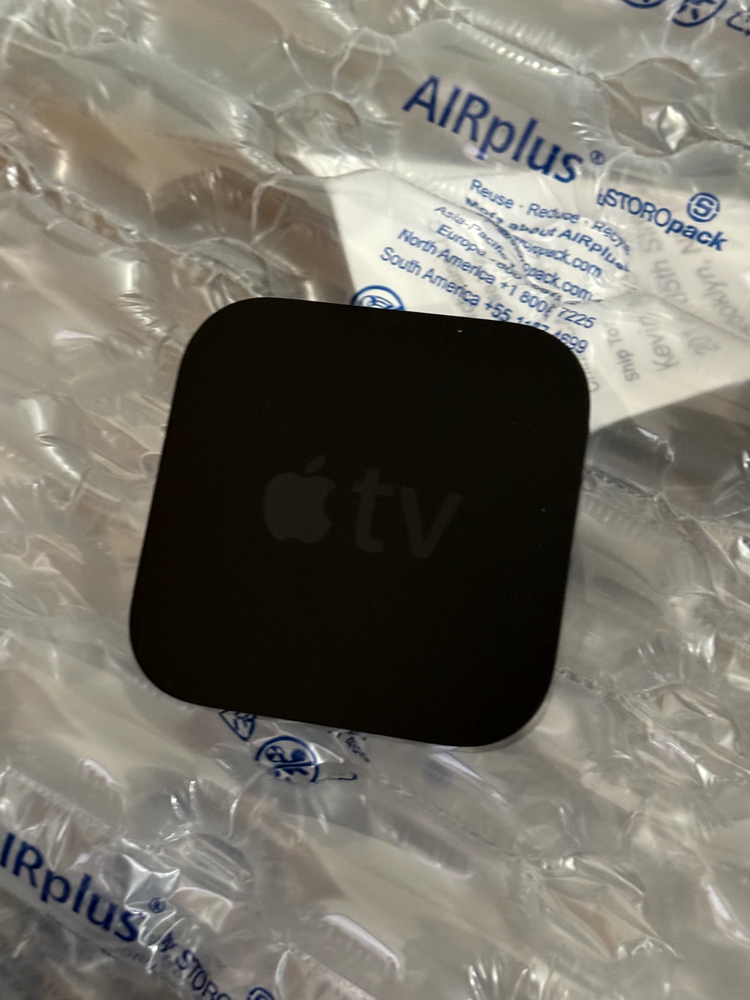 Apple TV 3rd Generation 8GB HD Media Streamer A1469 / NO ACCESSORIES INCLUDED