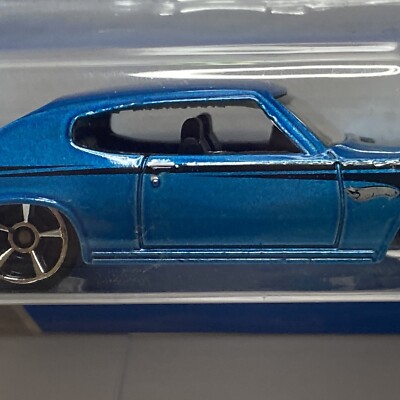 Hot Wheels Muscle Mania '10 '70 BUICK GSX Blue Variant w/Chrome
