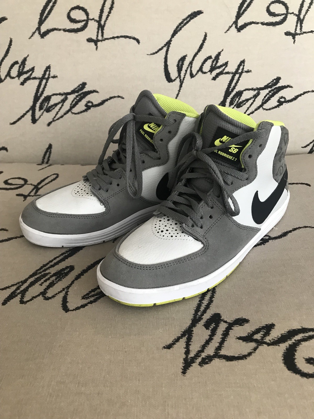Nike Paul Rodríguez 7 mid tops-Youth 7/Women’s 7.5. On Trend! Wear w Anything! Nike Paul Rodríguez 7 mid tops-Youth 7/Women’s 7.5. On Trend! Wear w Anything!