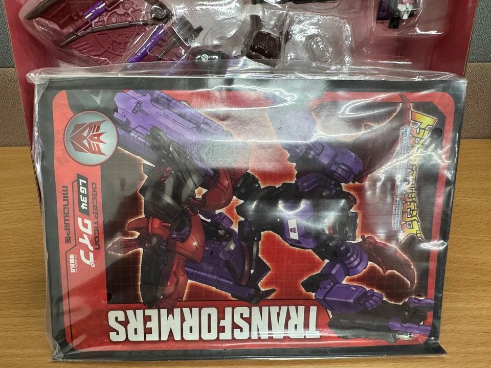 TakaraTomy Japan Transformers Legends LG-34 Headmaster Mindwipe MIB - Image 4 of 4