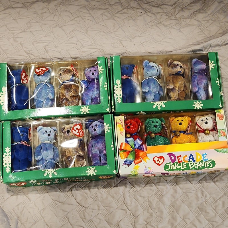 Ty Clubby & Decade Beanie Babies Boxed Plush Set Retired 2000