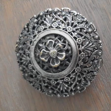Vintage Pendant Fashion Jewelry 2 1/2" Silver Tone Large  Flower Lace Design