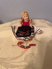 Bambola vintage Madame Alexander International: polacca.  Supporto alto 8" usato in ottime condizioni