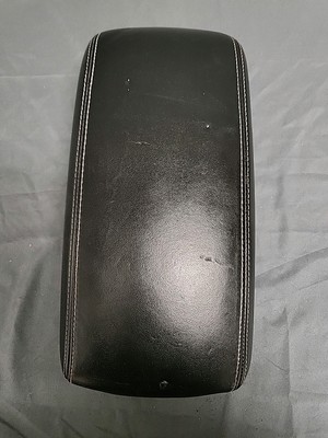 11-21 Cherokee Trackhawk/SRT Durango/SRT Center Console Lid Armrest Black OEM