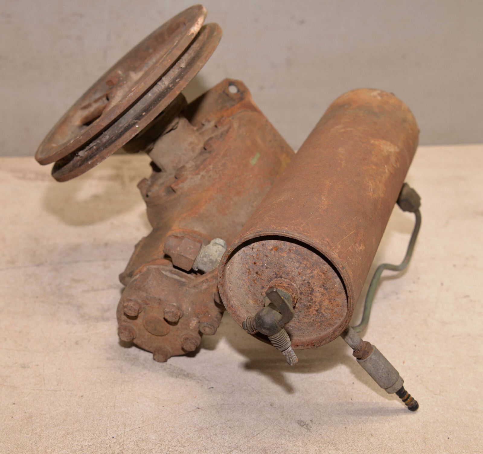 Rare 1930's single cylinder garage air compressor & tank collectible auto tool