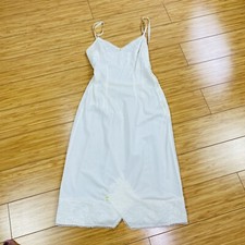 Vintage Beverly Vogue Skirt Saver Slip Size 34 Beige Lace Full Nylon Side Zipper