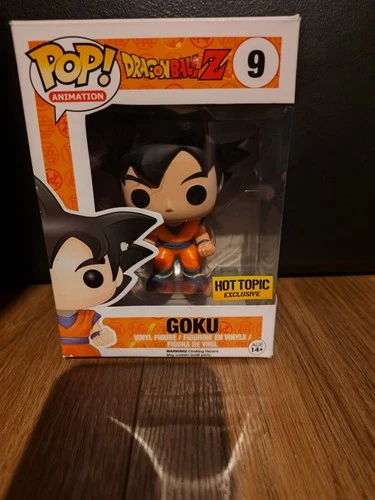 Funko Pop! Vinyl: Dragon Ball - Goku - Hot Topic (Exclusive) #9