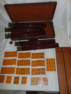 Vintage Butterscotch Bakelite Mah Jong 152 tile Set in Case