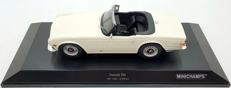 Minichamps 1/18 Scale 155 132035 - Triumph TR6 1969 LHD - White - Image 3 of 4