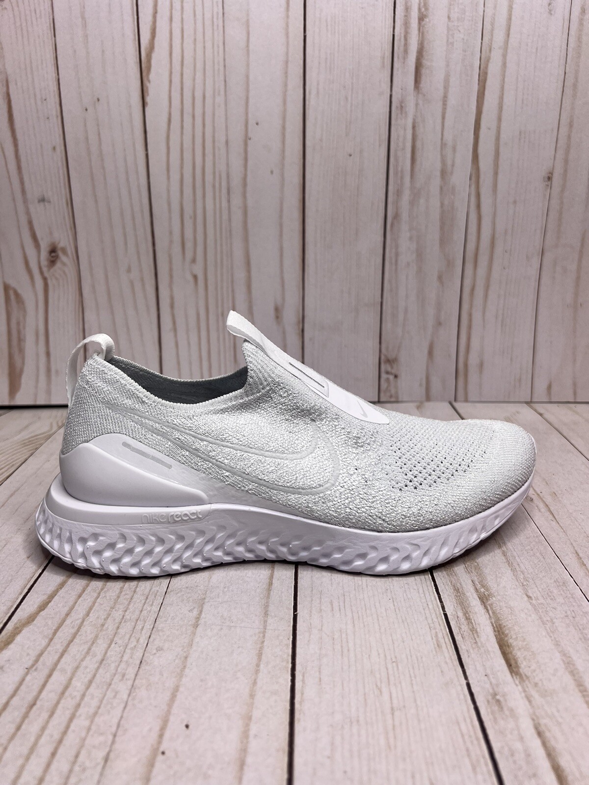nike epic phantom react white