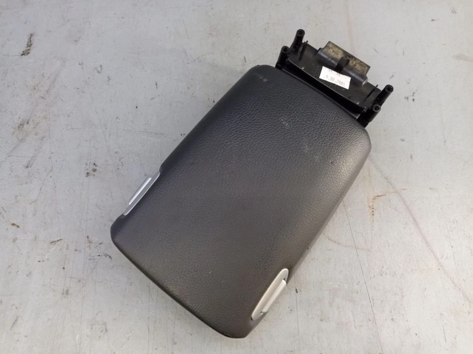 Armlehne für VOLVO XC70 CROSS COUNTRY 2.4 D5 XC AWD 30643895 - Bild 2 von 4