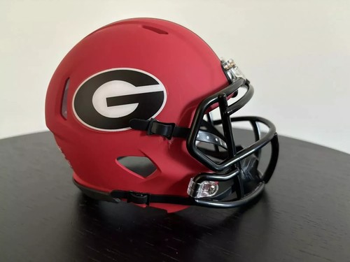 cool georgia football helmet Bulldogs - Strap It Up UGA - Georgia Bulldogs The Georgia Bulldogs Riddell SpeedFlex Authentic Helmet is made for the true Bulldogs fan Georgia Bulldogs Black Speed Replica