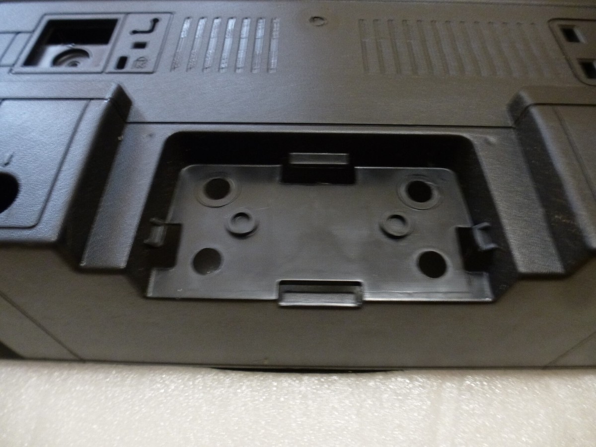 Pied Pour TV Grandin – Support Compatible LD19C14 Et E19J868EB, Occasion