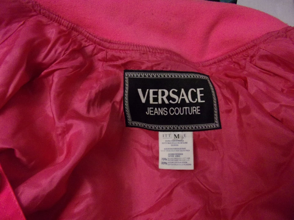 Pantalones de mezclilla Versace de alta costura para mujer/niña talla mediana rosa con botones COMO ESTÁN Foto 2 de 4