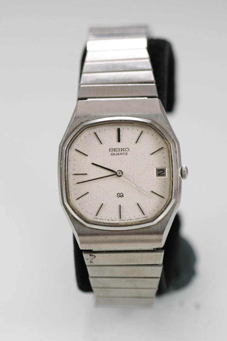 Mens seiko watch top with expansion band