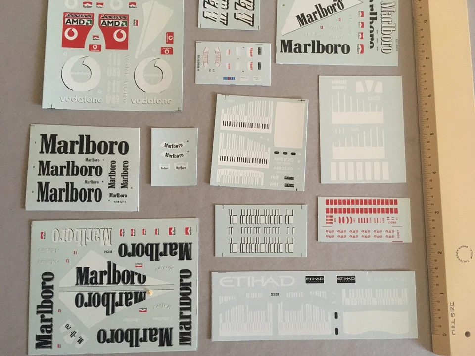 WATER SLIDE SILK SCREENED DECALS 1/18 SCALE FERRARI SPONSOR M18 - Image 3 of 3