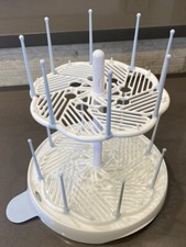 Munchkin High Capacity Drying Rack Holds up to 16 Bottles or cups Dries Drains
