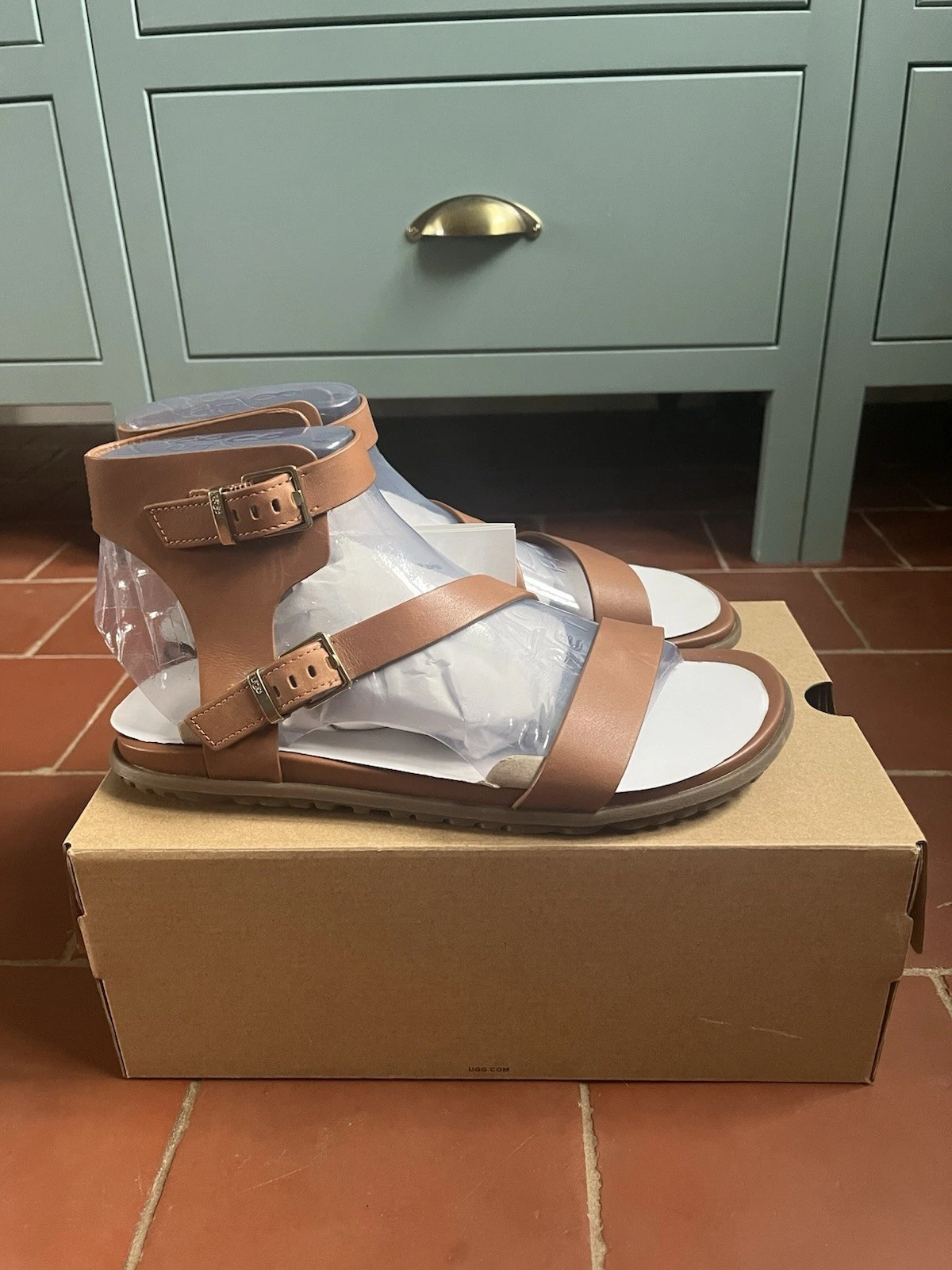 Sandali UGG donna con cinturino solivan colore marrone taglia 6 5