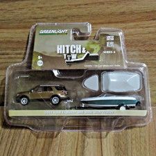 GREENLIGHT 1/64 HITCH & TOW 2013 FORD EXPLORER & BOAT with TRAILER SERIES 4