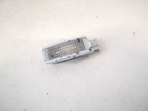 3b0947113 Innenraumleuchte Leseleuchte  Volkswagen Polo DE1542522-63