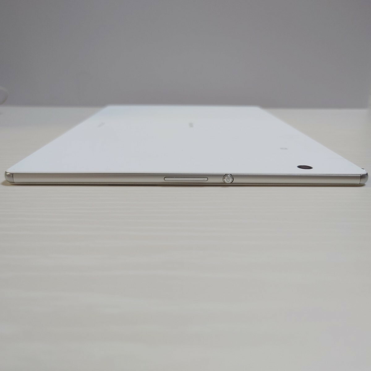 SONY XPERIA Z4 Tablet SOT31 32GB Android 10.1 inch SIM