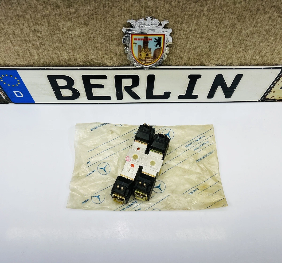 Mercedes Benz W126 Valve Supension Height Control A1263201058 