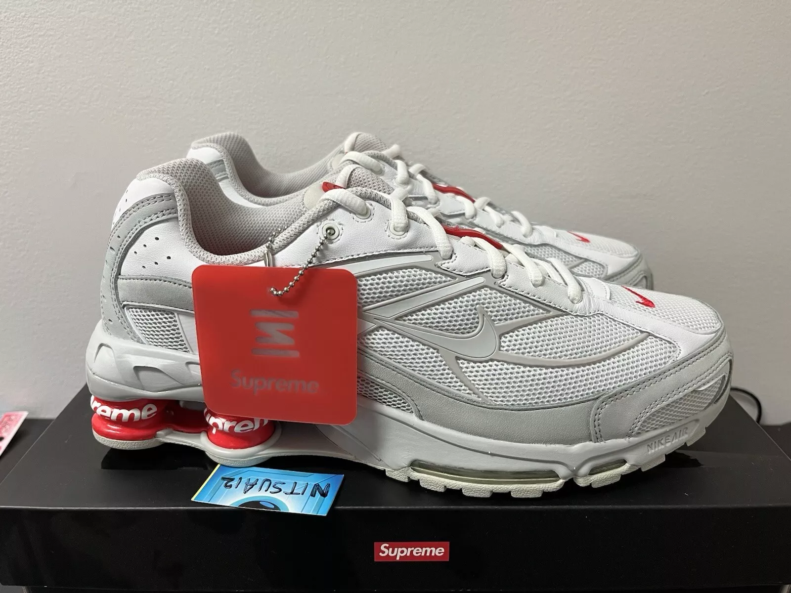 DN1615 100 Nike Shox Ride 2 SP taille 10,5 Supreme blanc gris rouge