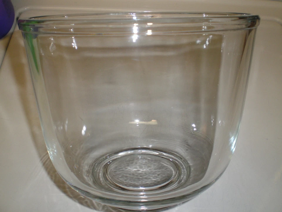 SUNBEAM, OSTER NEW SUNBEAM MIXER, OSTER KITCHEN CENTER SMALL GLASS MIXING BOWL